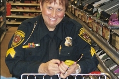 ShopWithACop2008-23