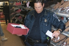 ShopWithACop2008-26